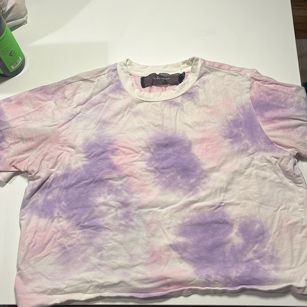 Tie Dye Slightly Cropped T Shirt size Large